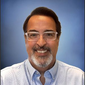 Carlos Gomez Headshot