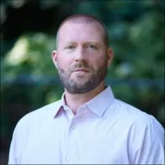 Joshua Grafer Headshot