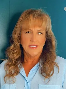 Mary Calvert Headshot
