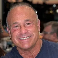 Tom Roark Headshot
