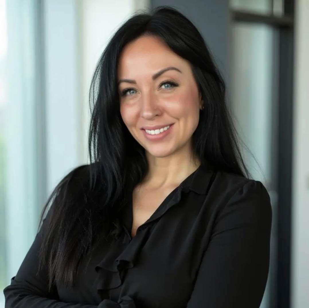 Sarah Wilson Headshot