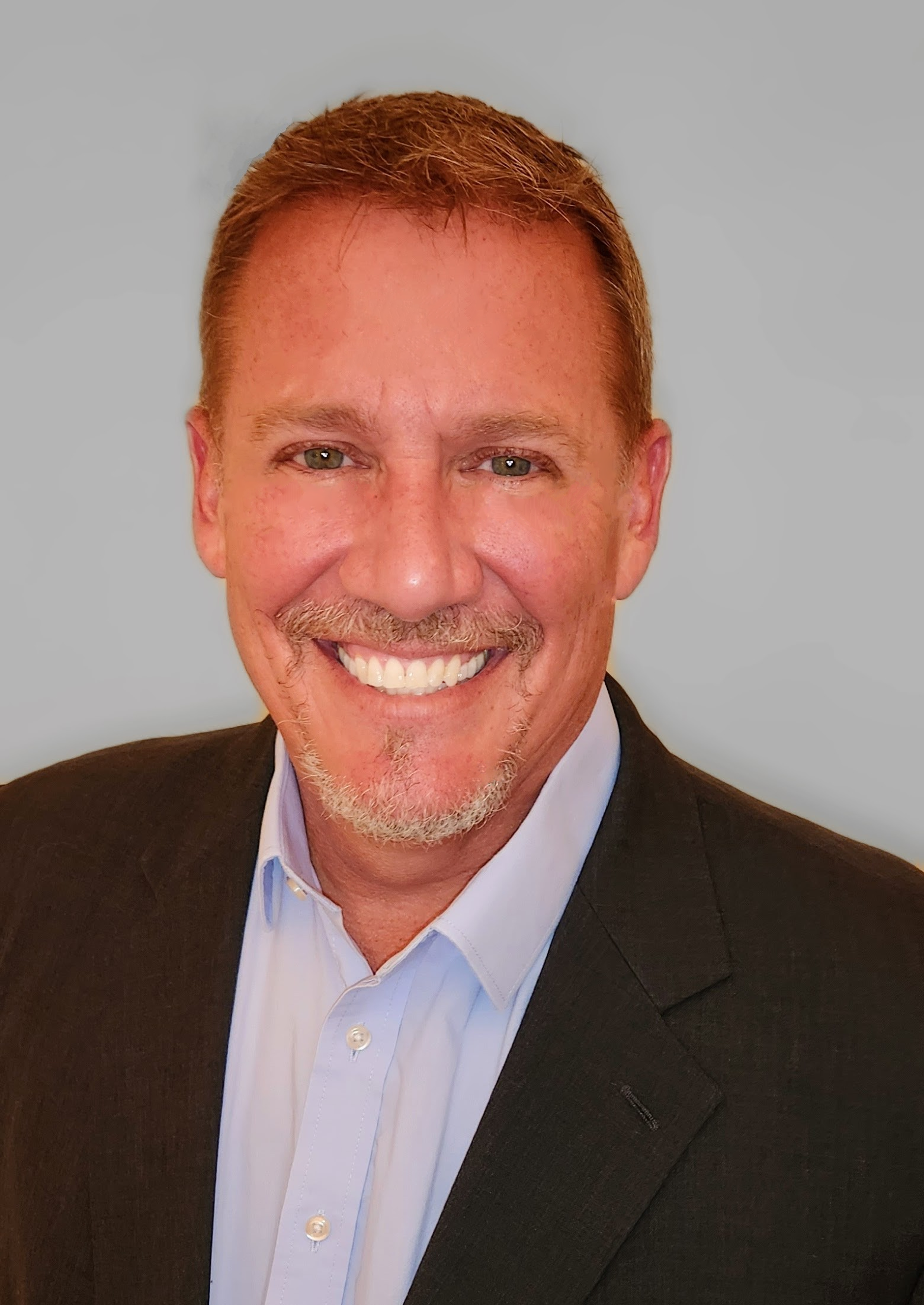 Dan Caputo Headshot