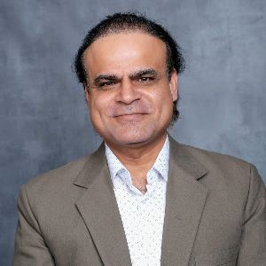 Safdar Hussain Headshot