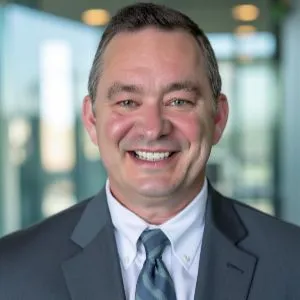 Ralph Thomas Headshot