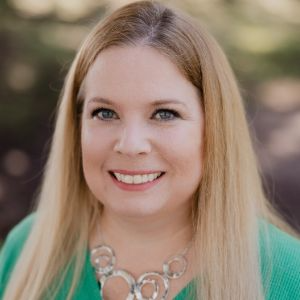 Karrie Holman Headshot