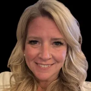 Nichole Pompey Headshot